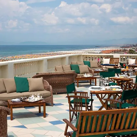 Hotel Palace