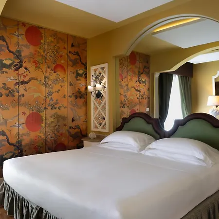 Palace 4* В'яреджо