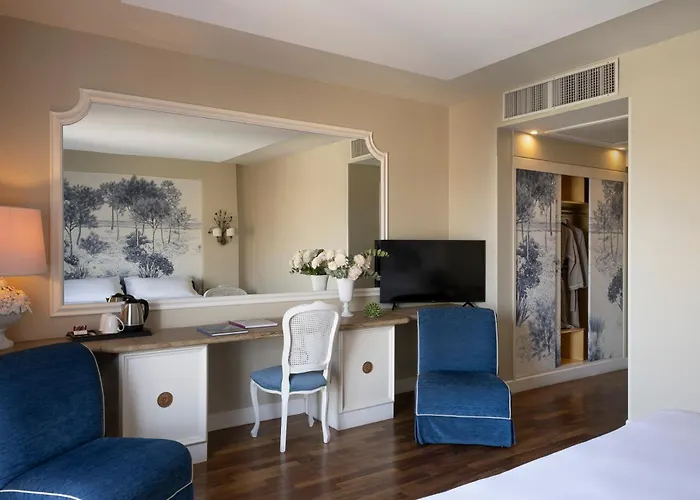 Отель Palace Виареджо