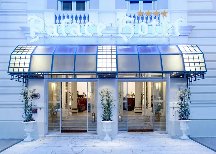 Отель Palace 4*