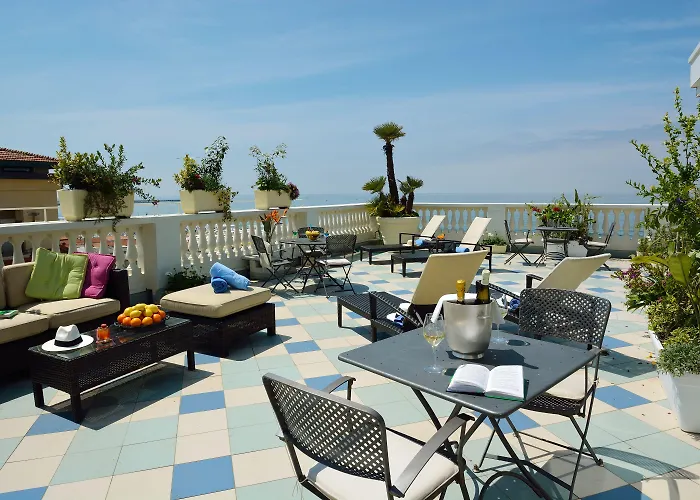 Palace Отель 4*