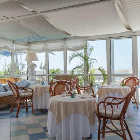 Palace Hotel 4*