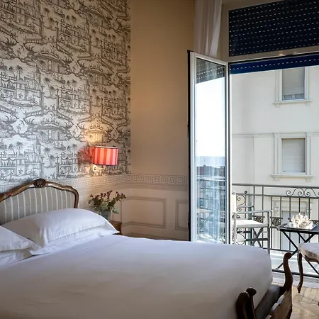 パレス 4*
