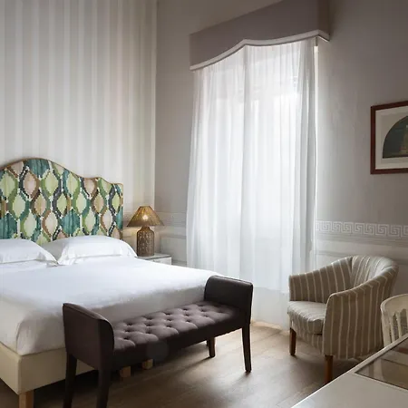パレス 4*