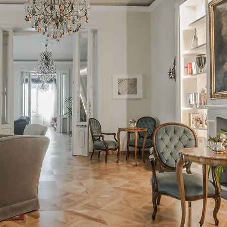 Palace 4*