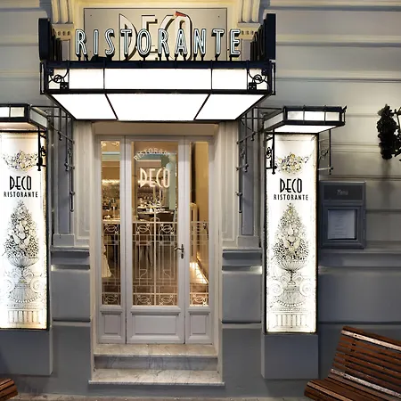 Palace 4* В'яреджо