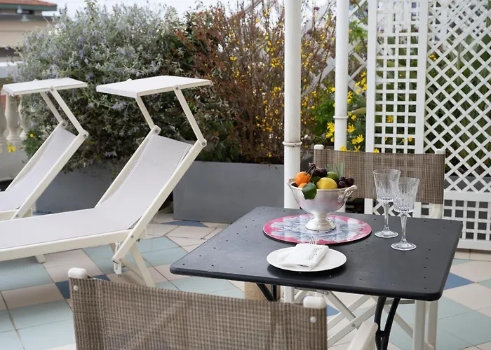 パレス ヴィアレッジョ